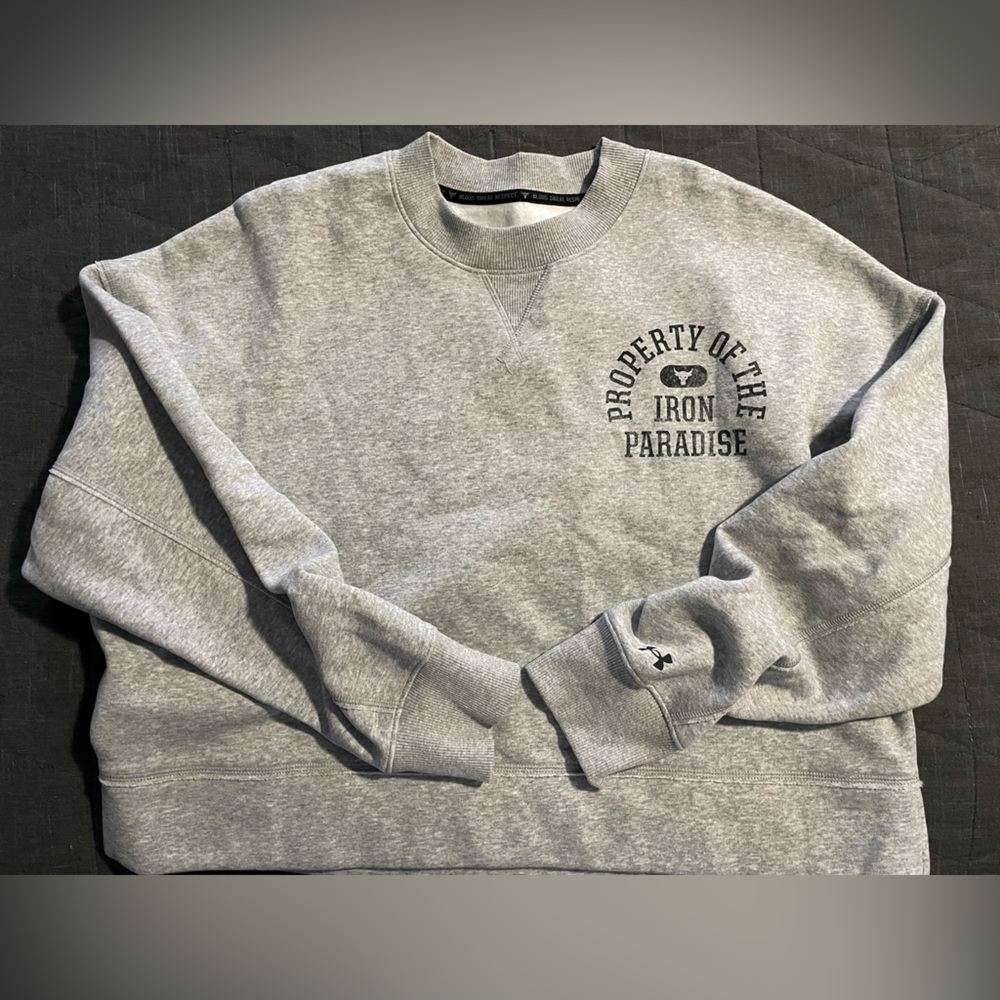 Under armor sweatshirt